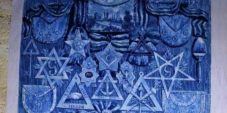 масони в катакомбах