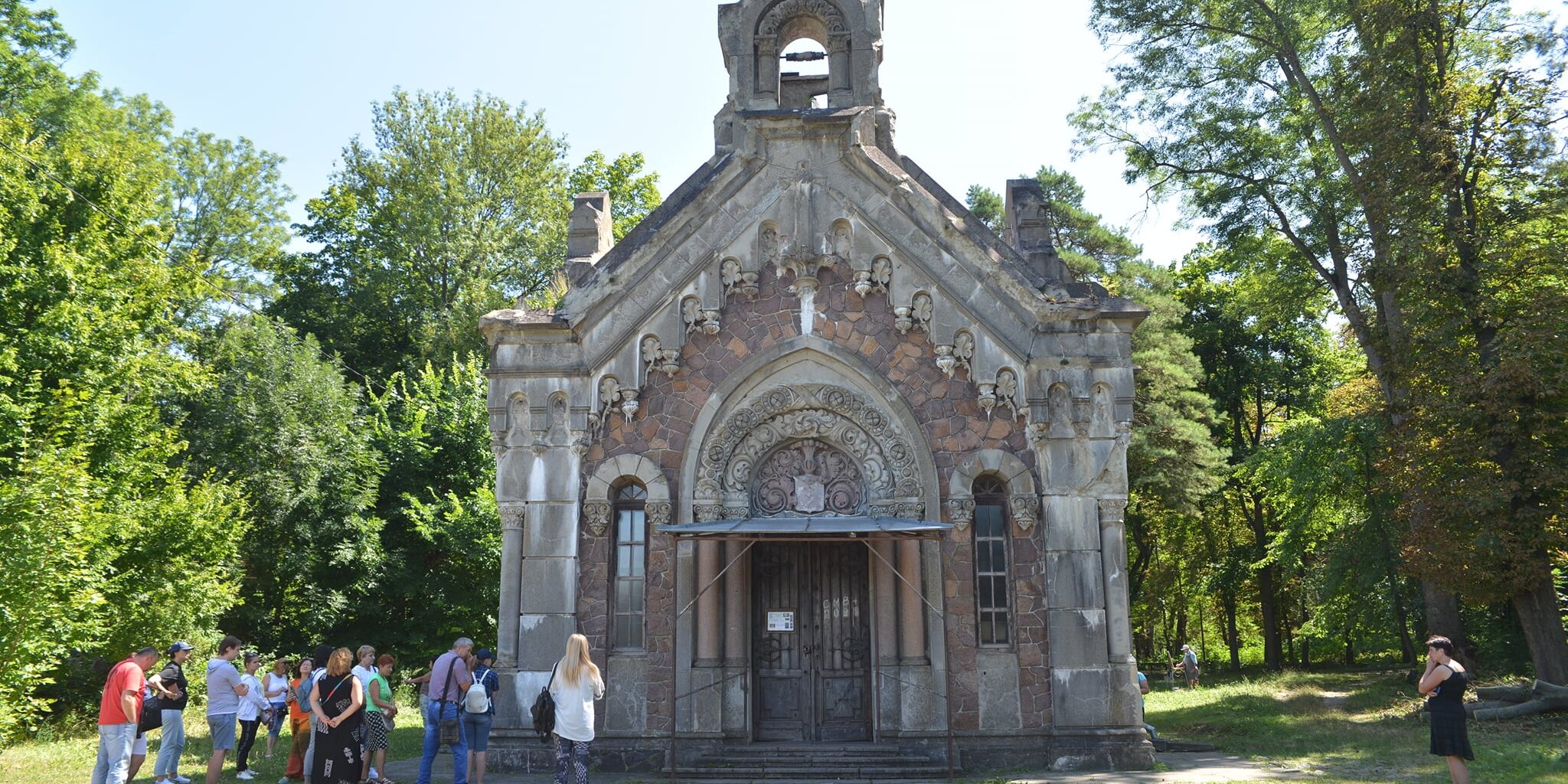 Усипальниця Потоцьких в с. Печера