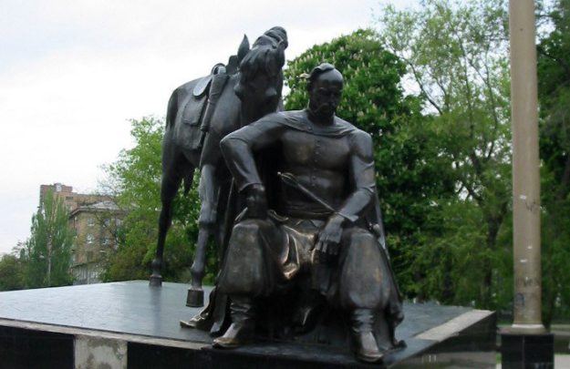 Памятник атаману Головатому