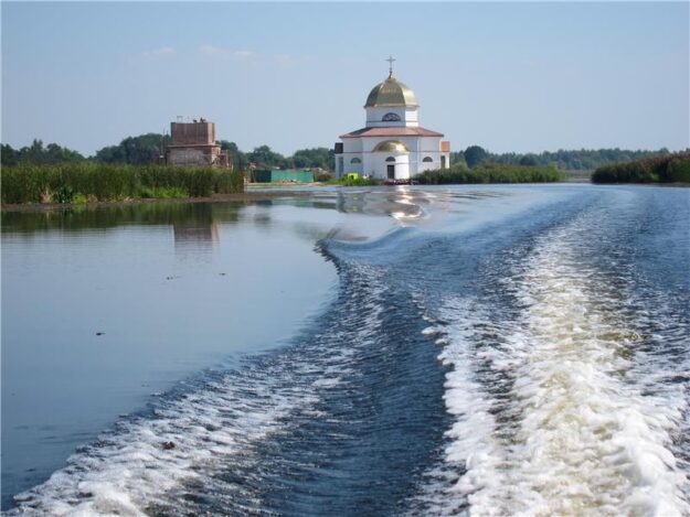Церква в Гусинцях Церква в Гусинцях