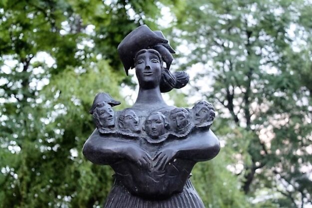 Мамины дети